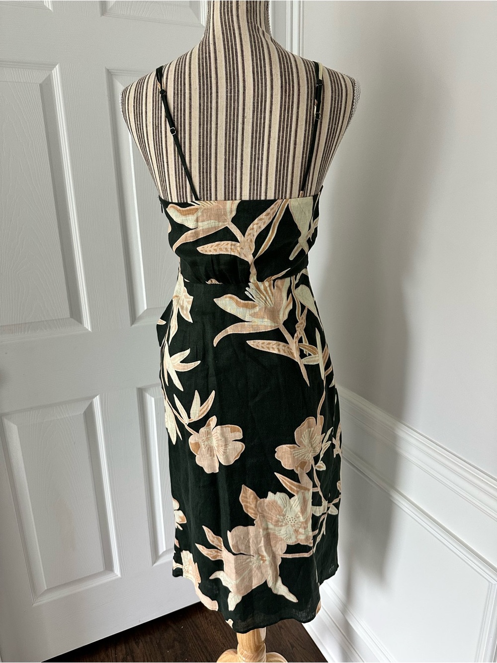 REISS Alice 100% Linen Floral Wrap Midi Dress Green Size 2 - Picture 5 of 9